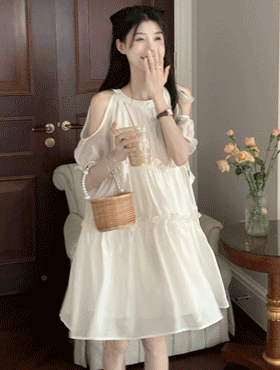오프숄더 어깨파임 어깨숄더 공주풍 공주 캉캉 미니 드레스 원피스 (아이보리)